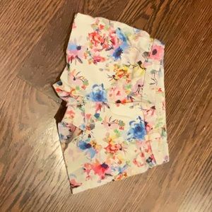 Cute flower shorts girl size small